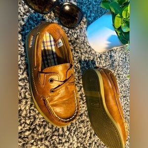 Carters Brown leather shoes (11T)